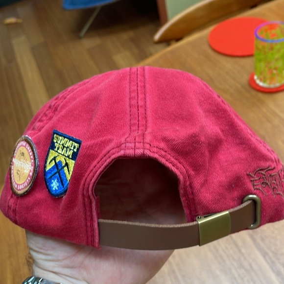 Disney expedition Everest hat - Picture 2 of 7